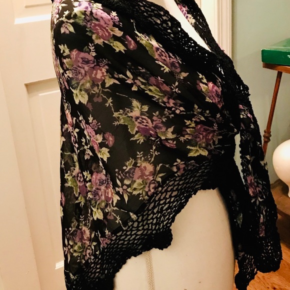 Handmade Shawl wrap scarf cover up - Picture 7 of 8